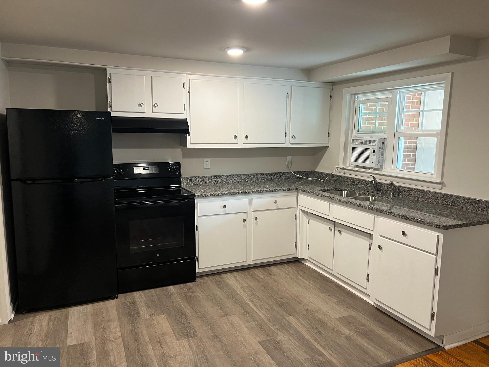 156 TOWER CIRCLE Road – photo 1