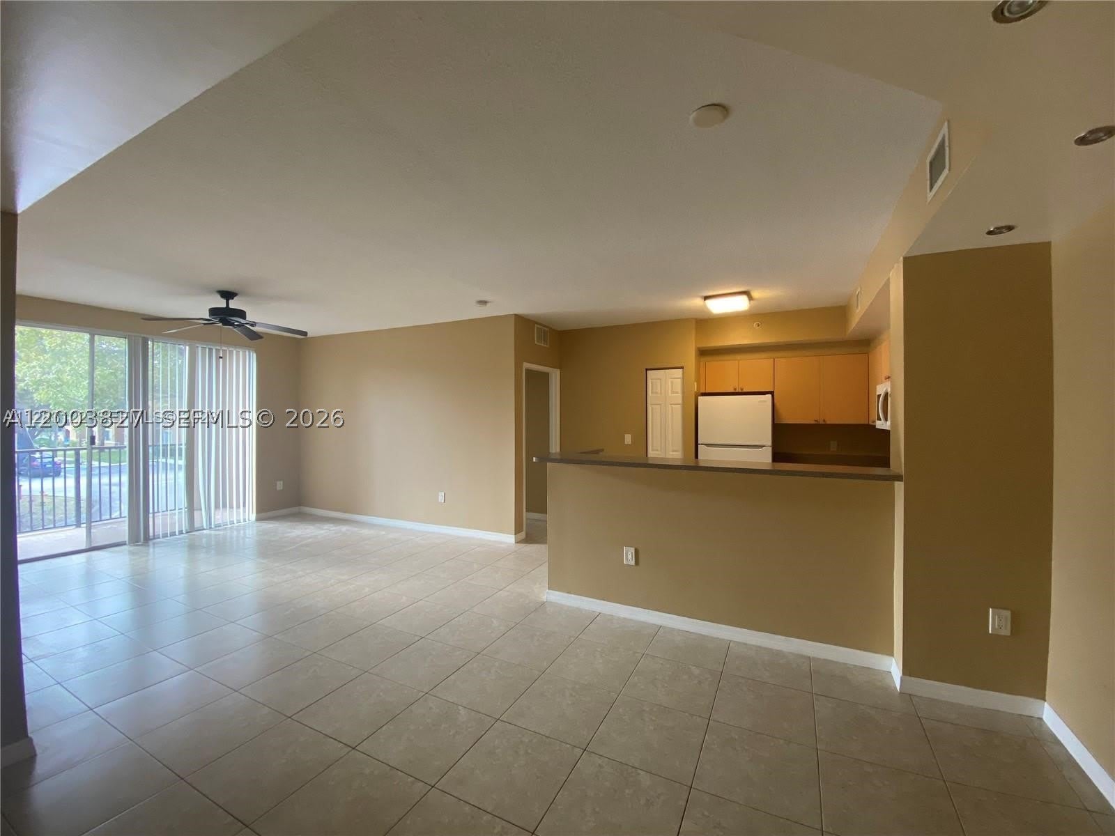 8060 N Nob Hill Rd – photo 4
