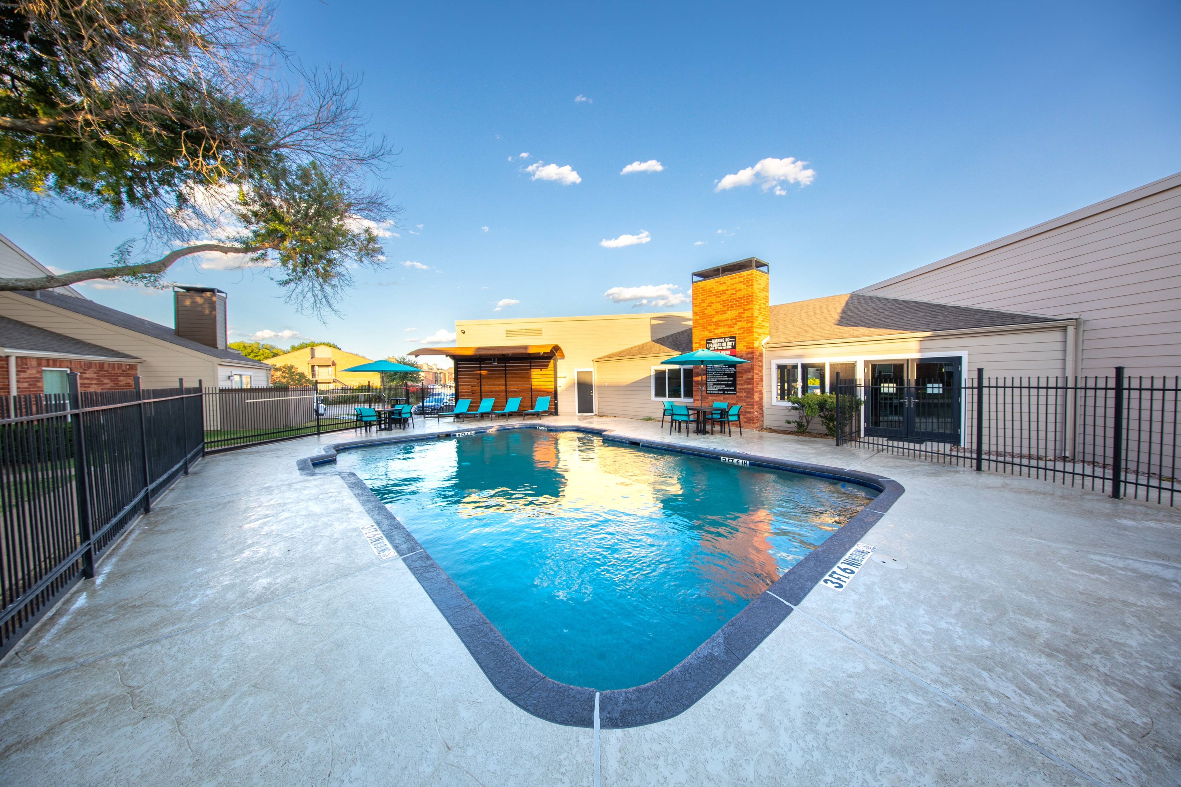 Huntington Circle Apartments – photo 4