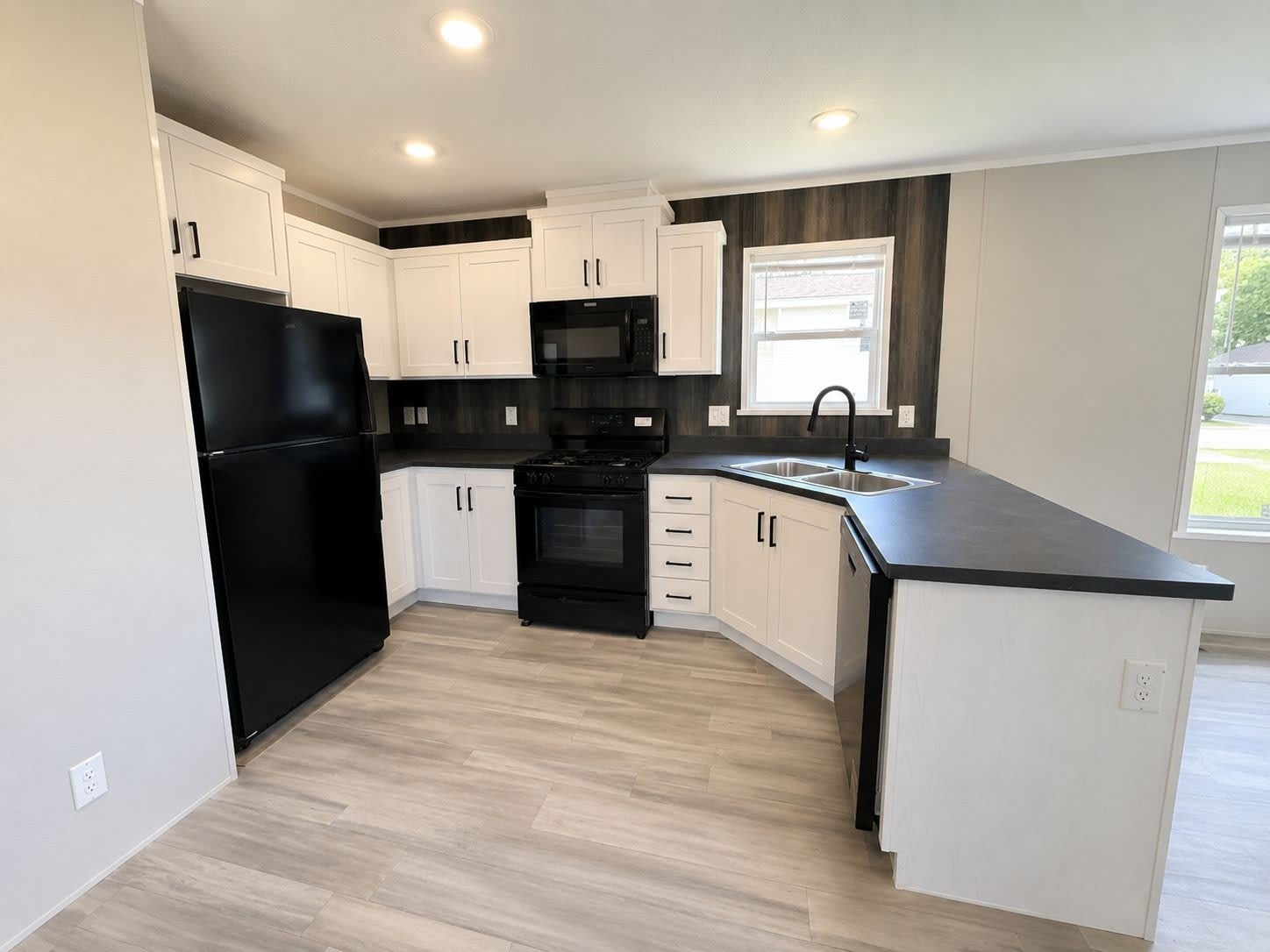 5429 Brownies Court – photo 3
