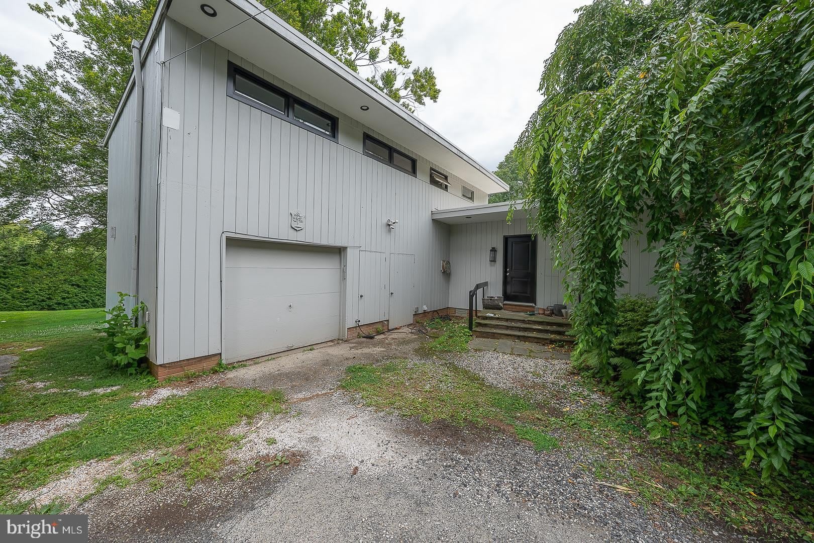 701 MT PLEASANT Road – photo 3