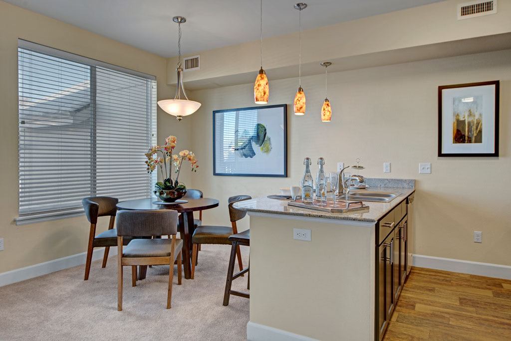 Vista View Apartments – photo 2