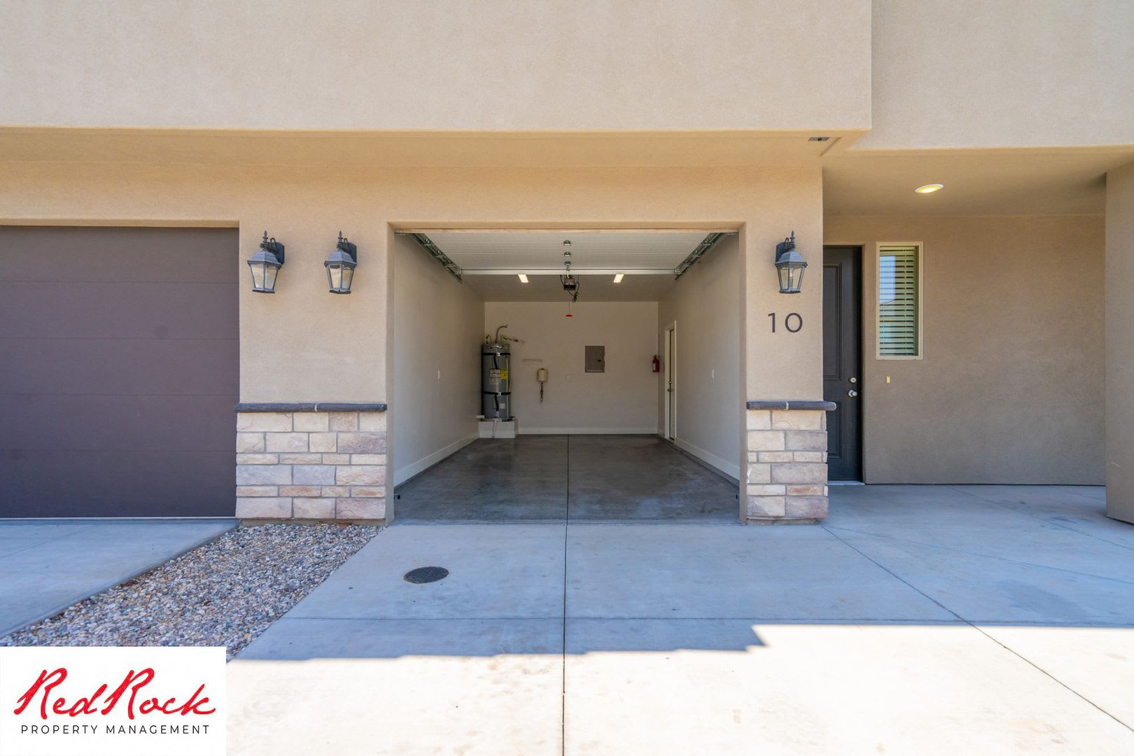 Great 3 Bedroom, 2.5 Bathroom Townhome in Washington – photo 5