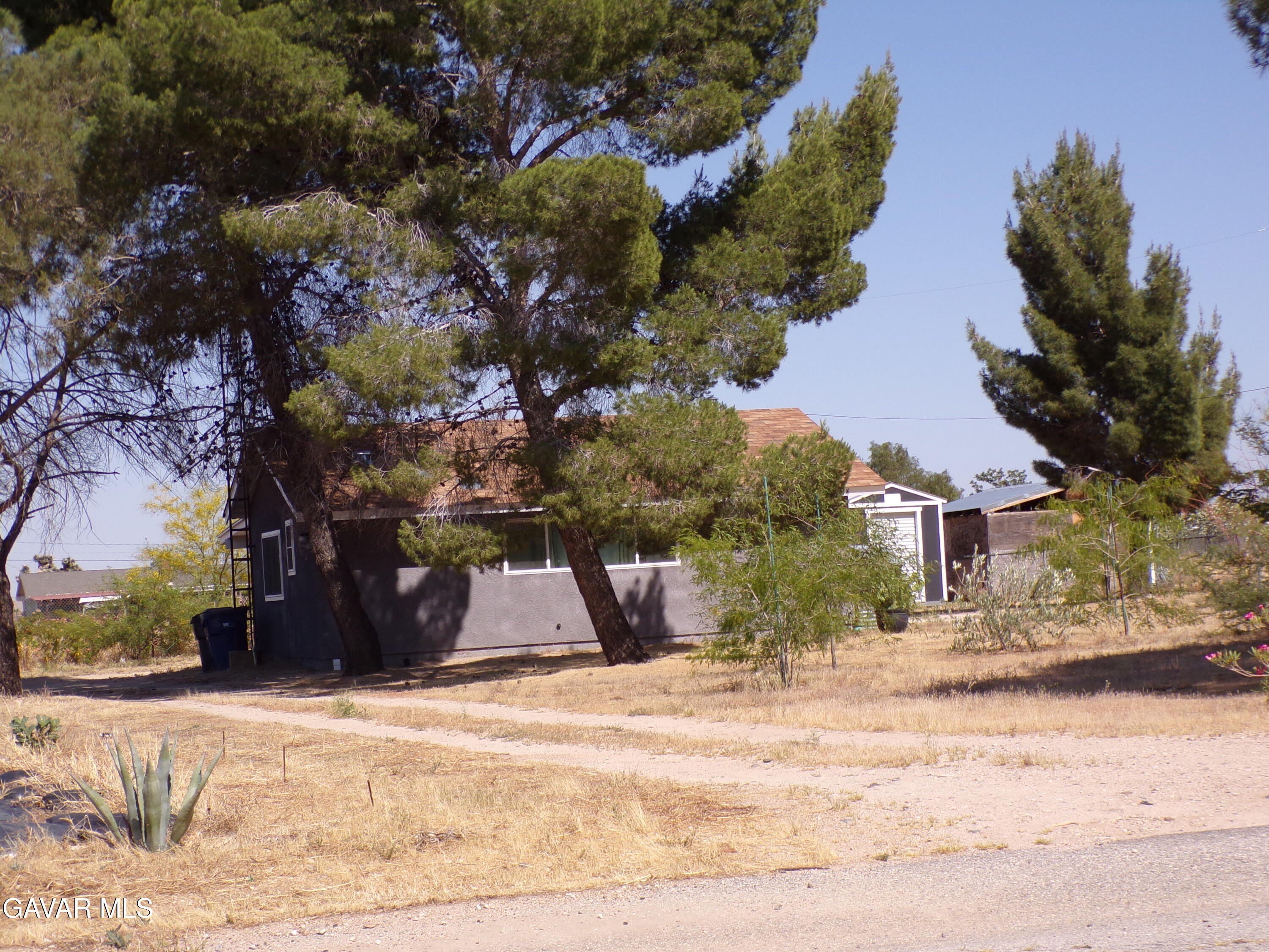 40608 W 13Th Street – photo 2