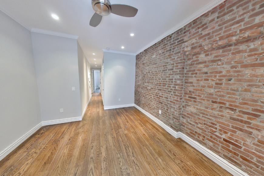 444 W 52Nd – photo 1