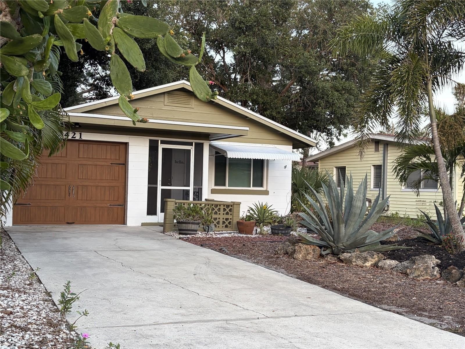 421 RIVIERA Street – photo 2