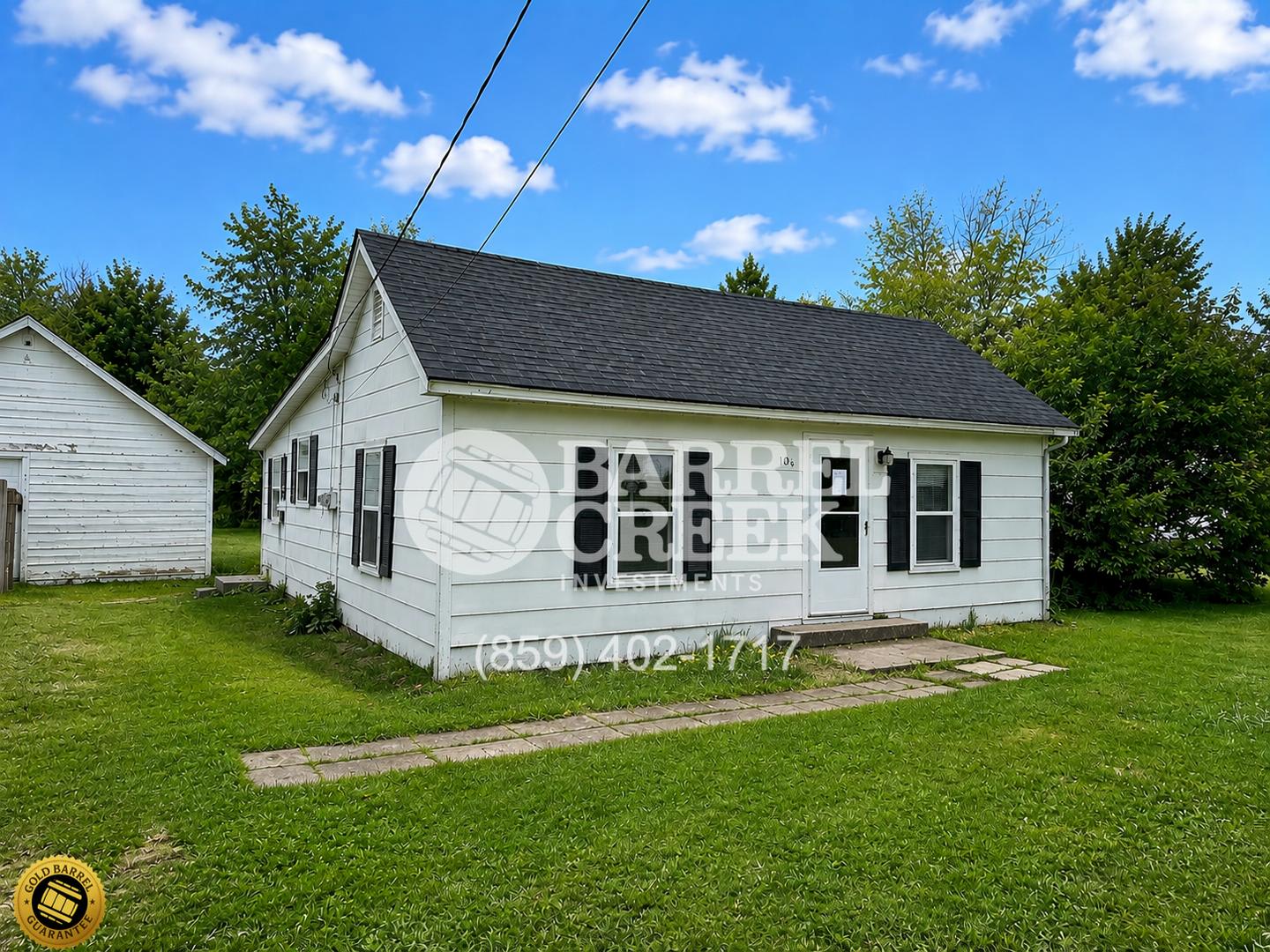 2-Bed 1-Bath House – photo 1