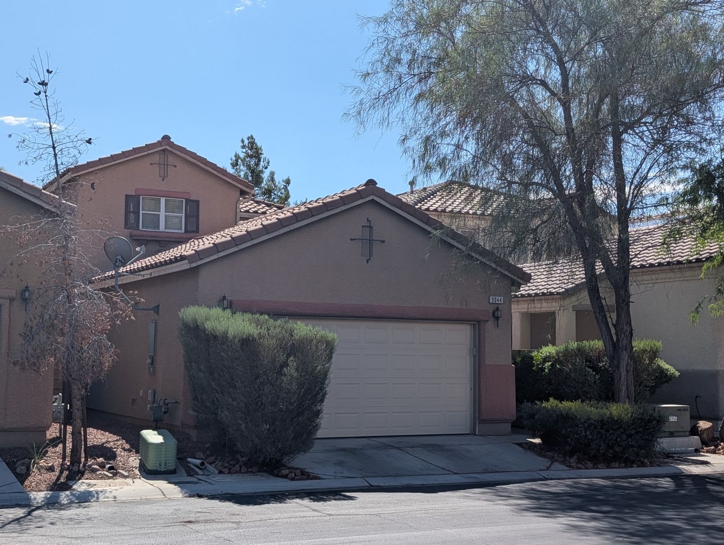 Southwest 4 Bed with Courtyard – photo 3