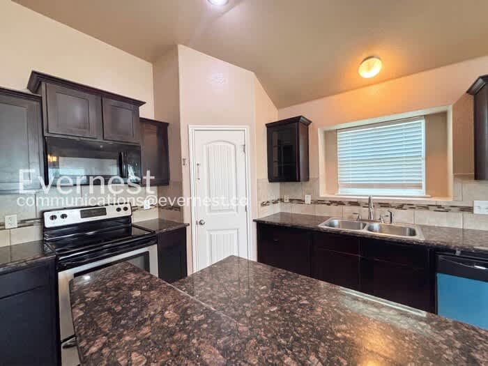501 West Vega Lane – photo 4