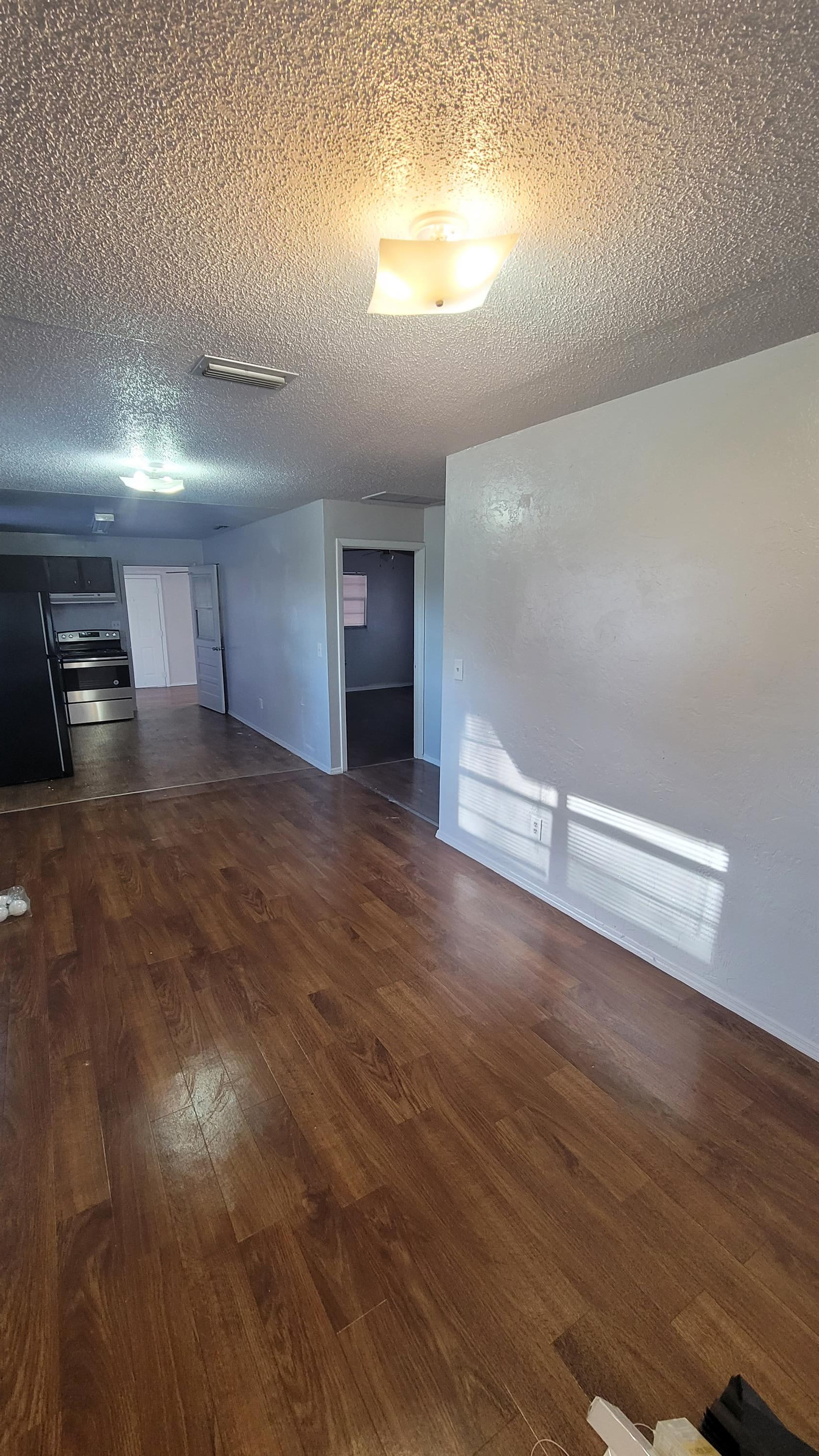 883 West Ohio Avenue – photo 3