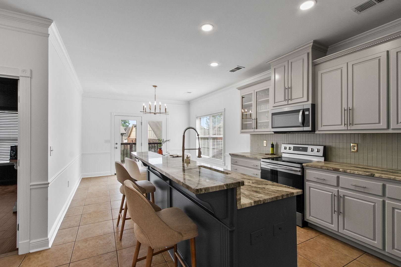 6337 Bryant Circle – photo 3