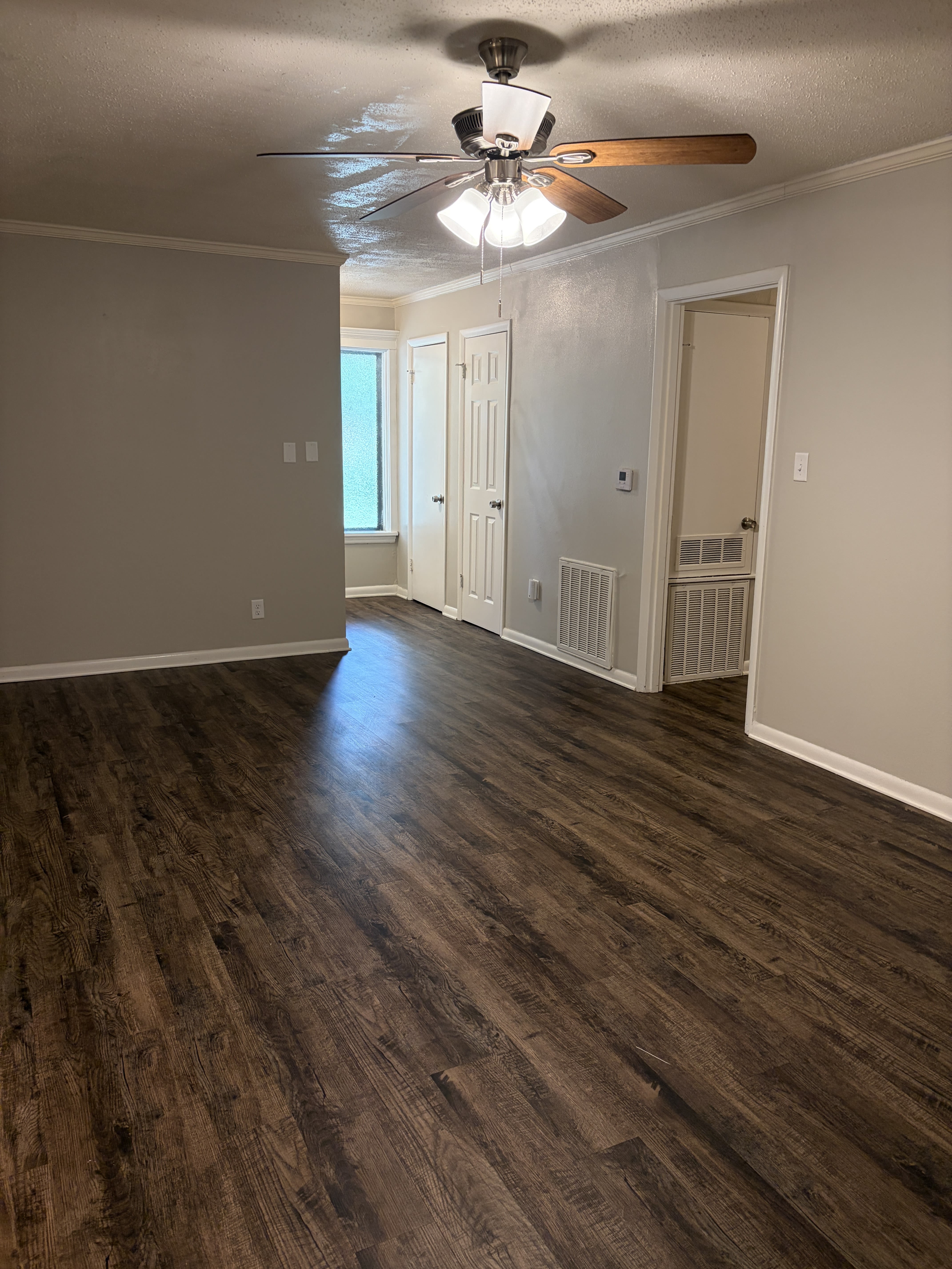1710 Cedarhurst – photo 5