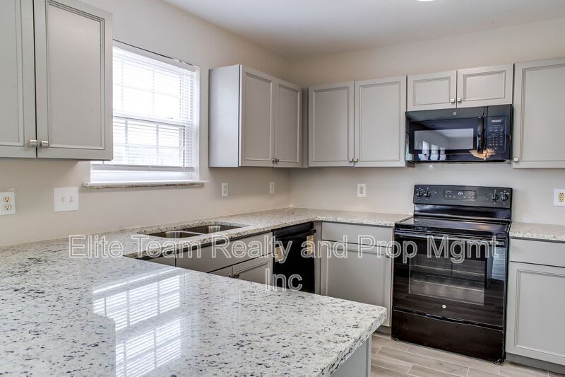2035 Speedwell Ct – photo 3