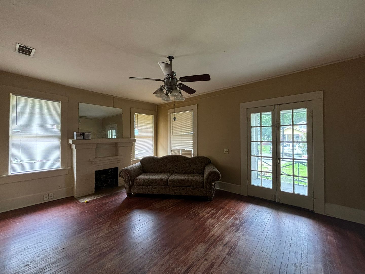 Southern Charm at its best! – photo 5
