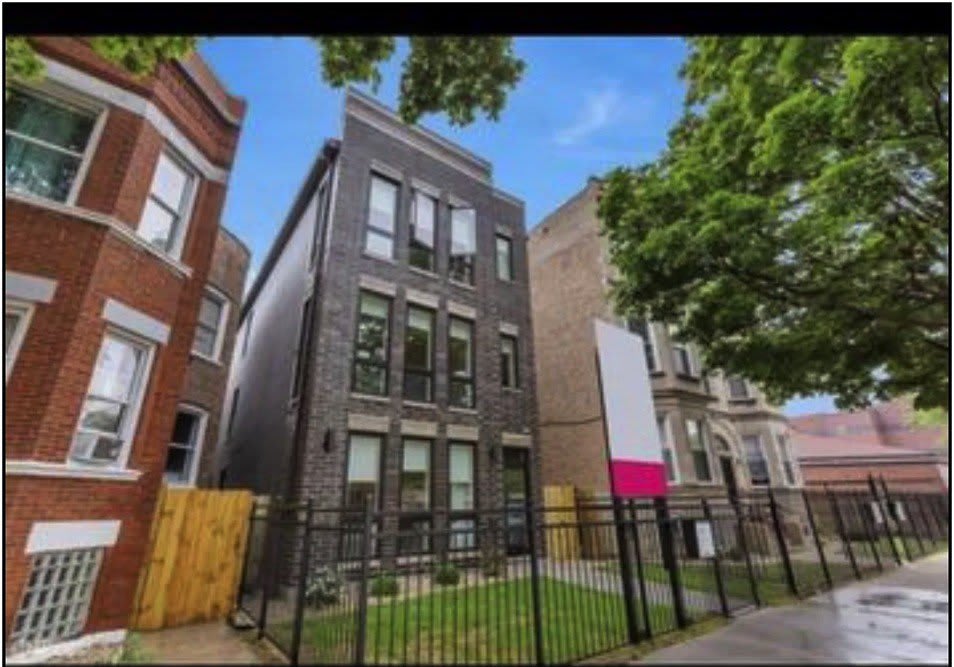4917 S Champlain Avenue – photo 1