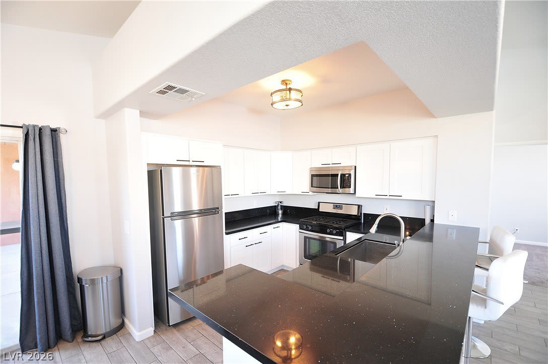 7701 Constanso Avenue – photo 4