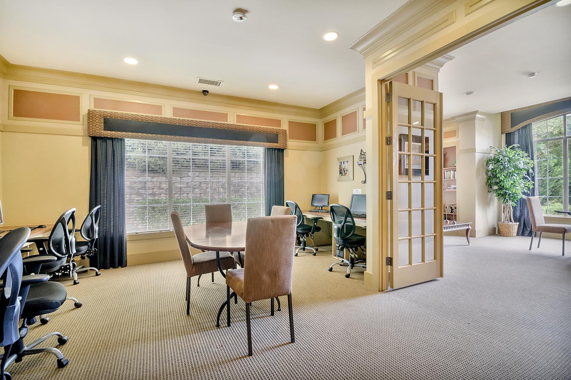 190 Yellowstone Drive – photo 2