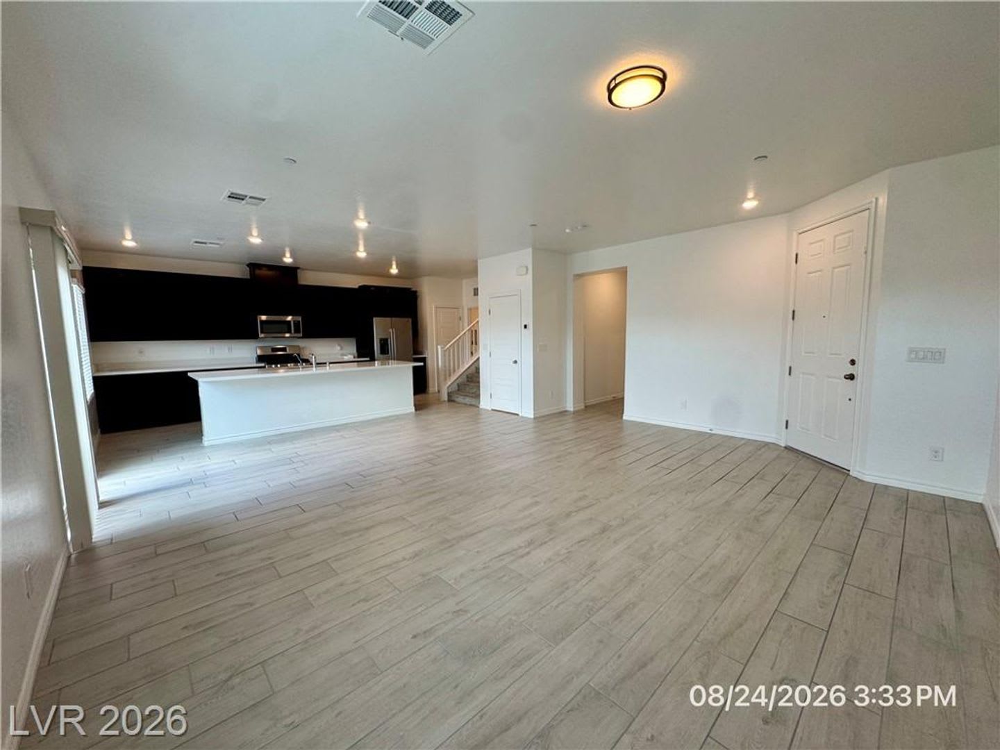 Modern Henderson Townhome with 2-Car Garage & Designer Finishes – photo 5