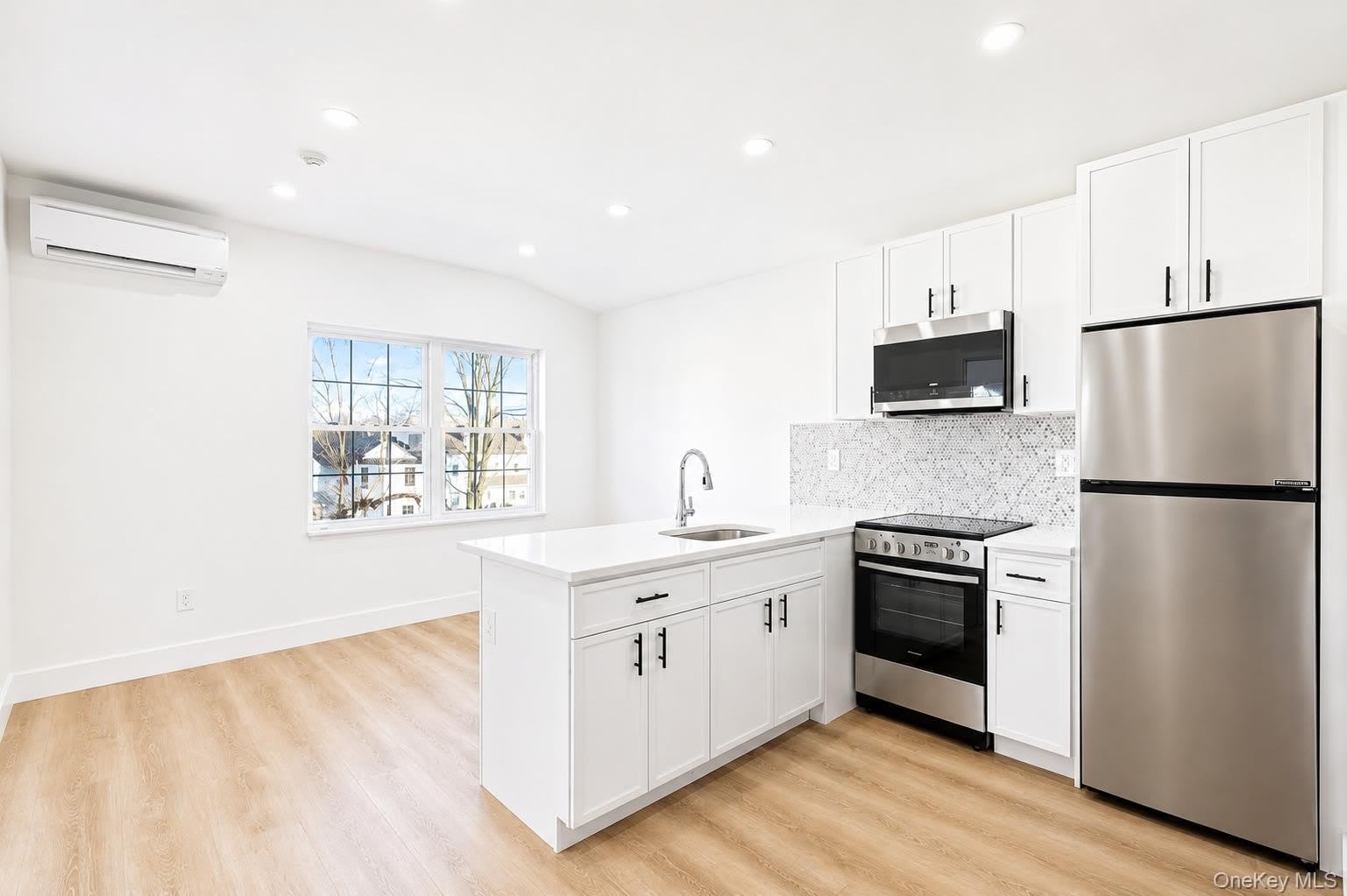 9 Lagrange Avenue – photo 1