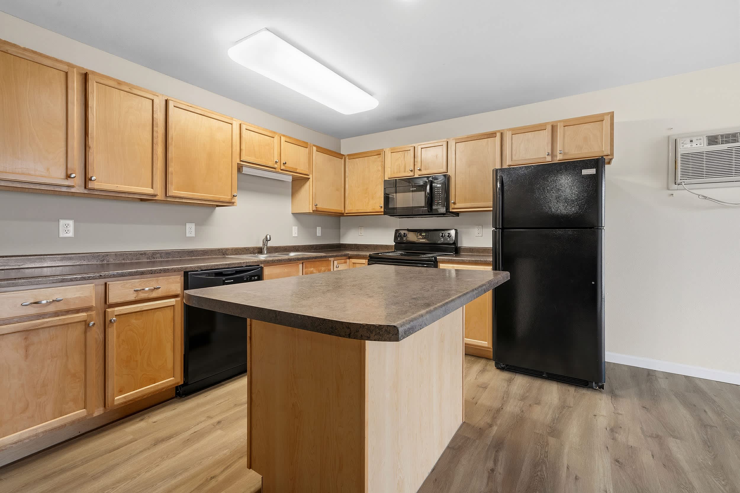 Minot Place – photo 3