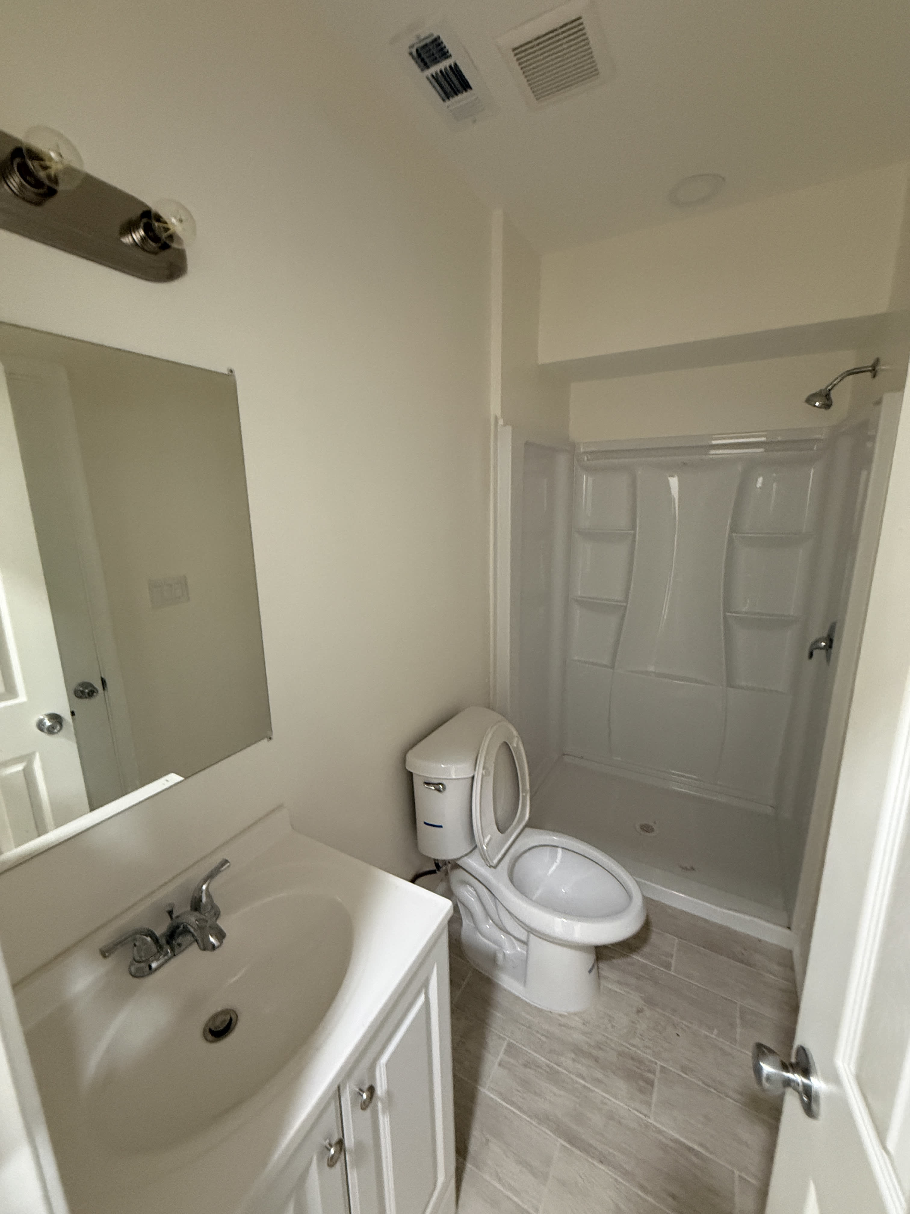 2720 E Biddle St – photo 3