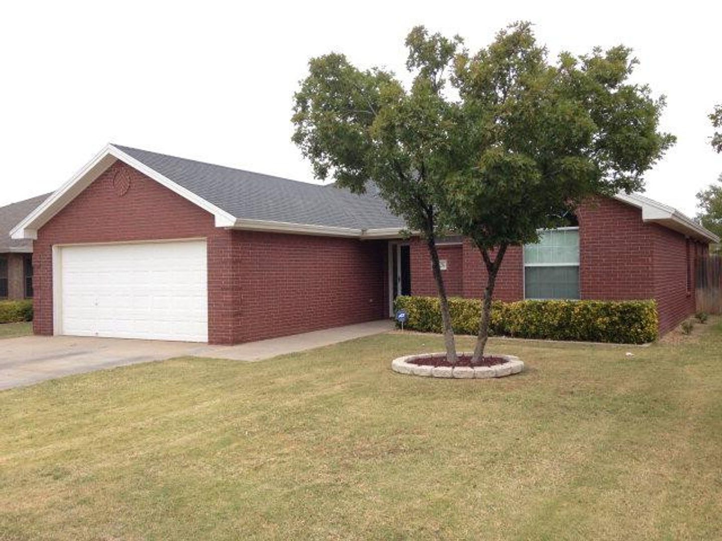 Beautiful Clean Gem Available September! – photo 2