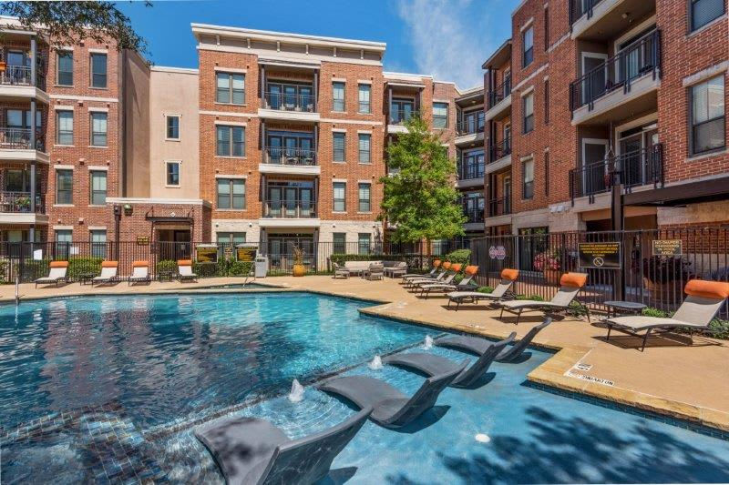 Trinity Bluff District Urban Apartments – photo 2
