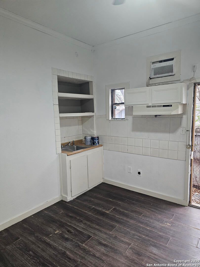 STUDIO APARTMENT NEAR DOWNTOWN! – photo 2