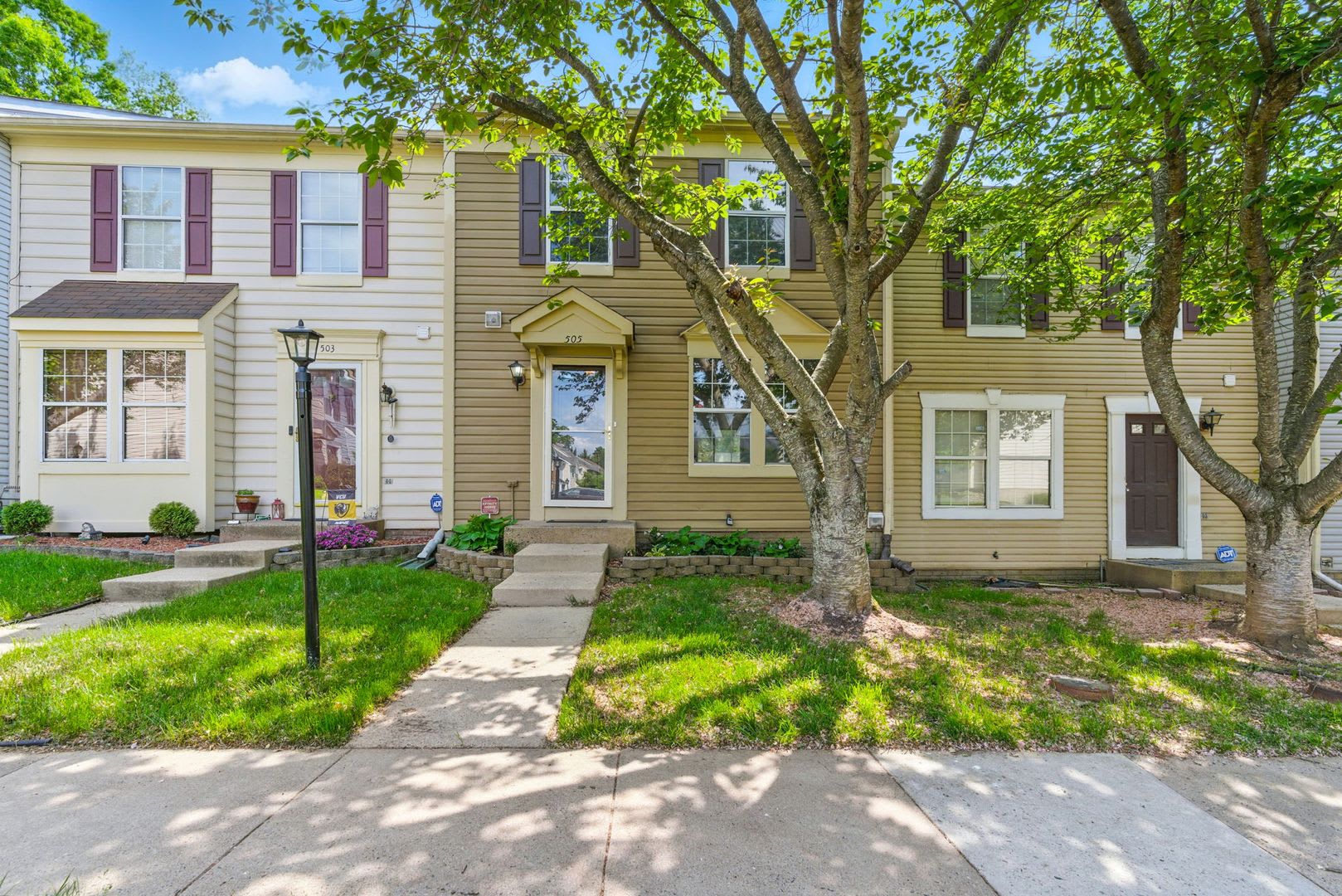 Charming 4-Bedroom Townhouse in Sought-After Highpointe Community! – photo 1