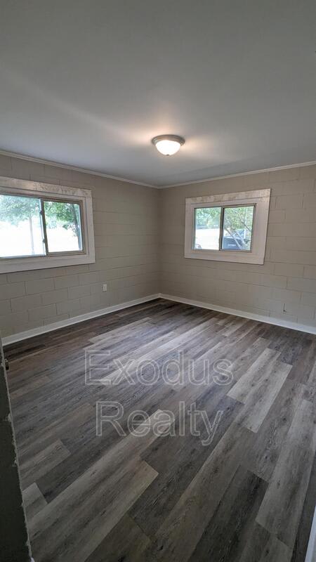 502 Maple – photo 2
