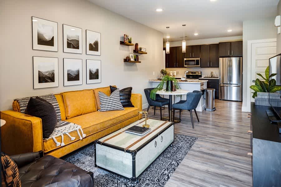 121 N Tracy – photo 4
