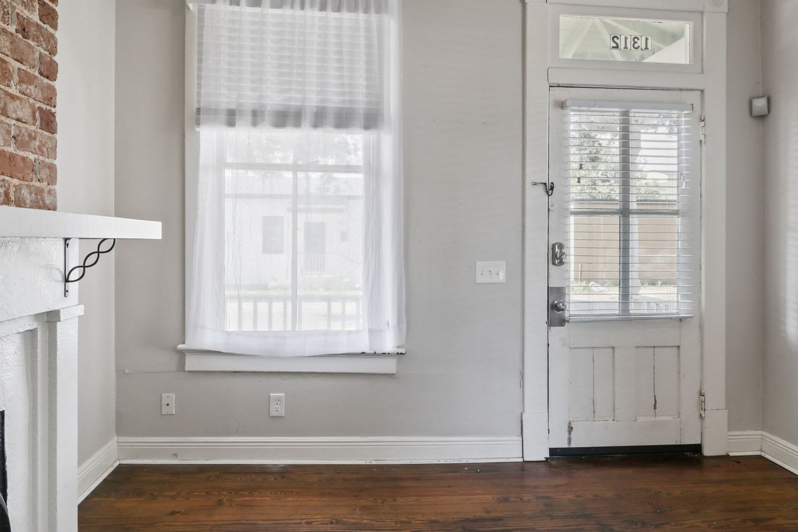 Restored Victorian Duplex – photo 4
