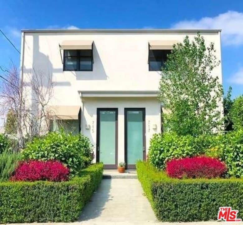 715 N Kilkea Dr – photo 2