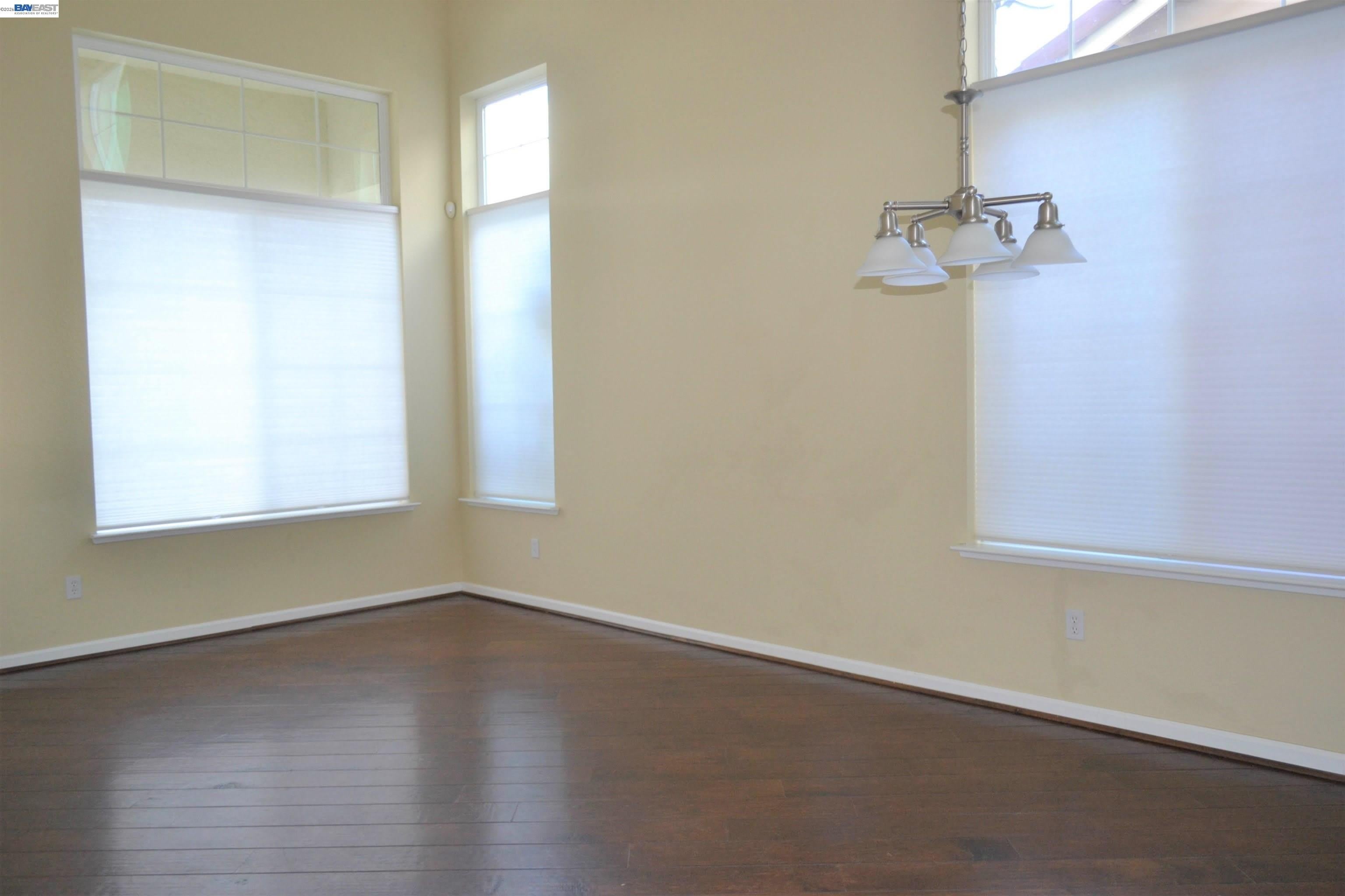 1336 TIFFANY DR – photo 4
