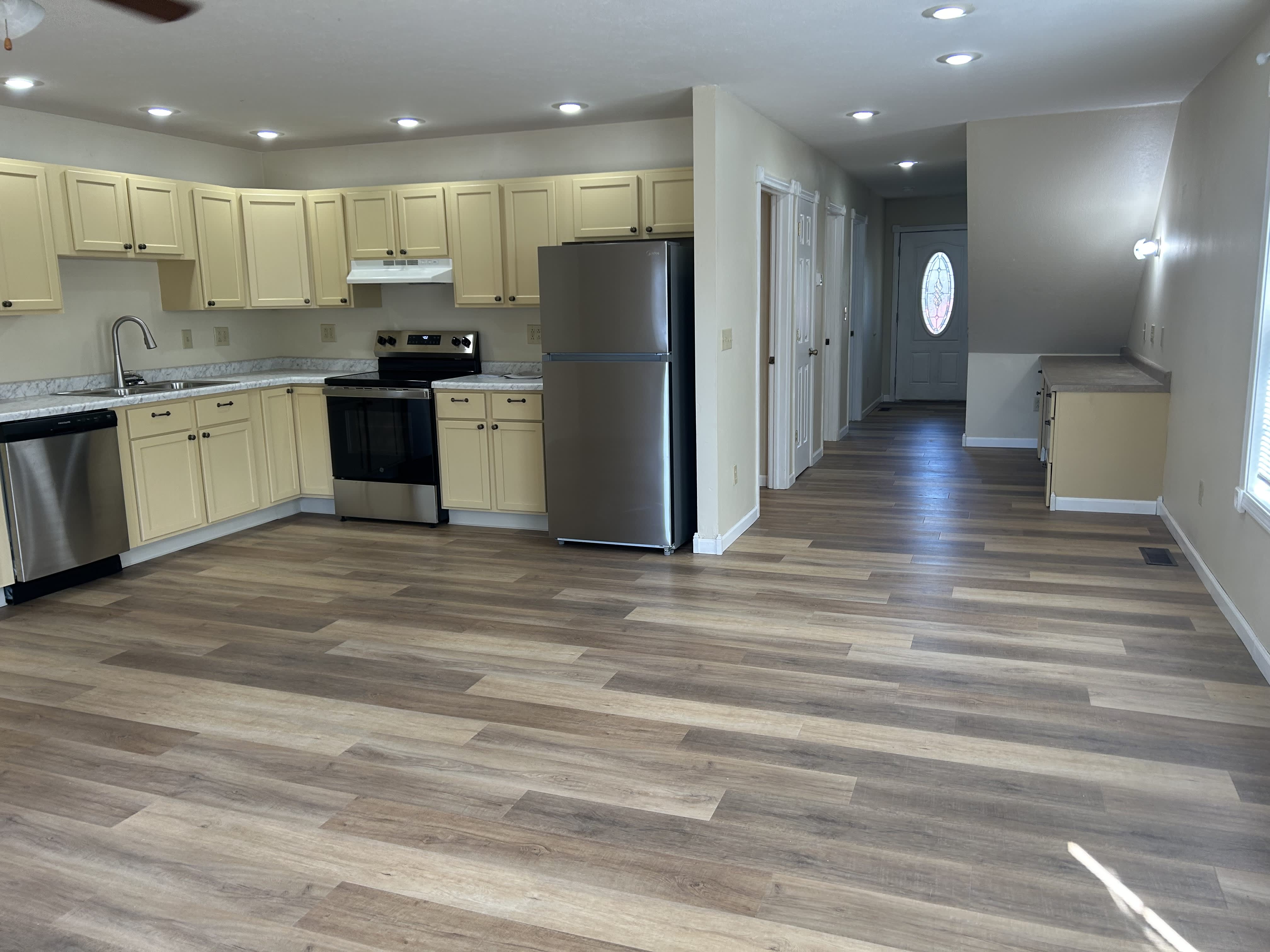 2227 H Street – photo 3