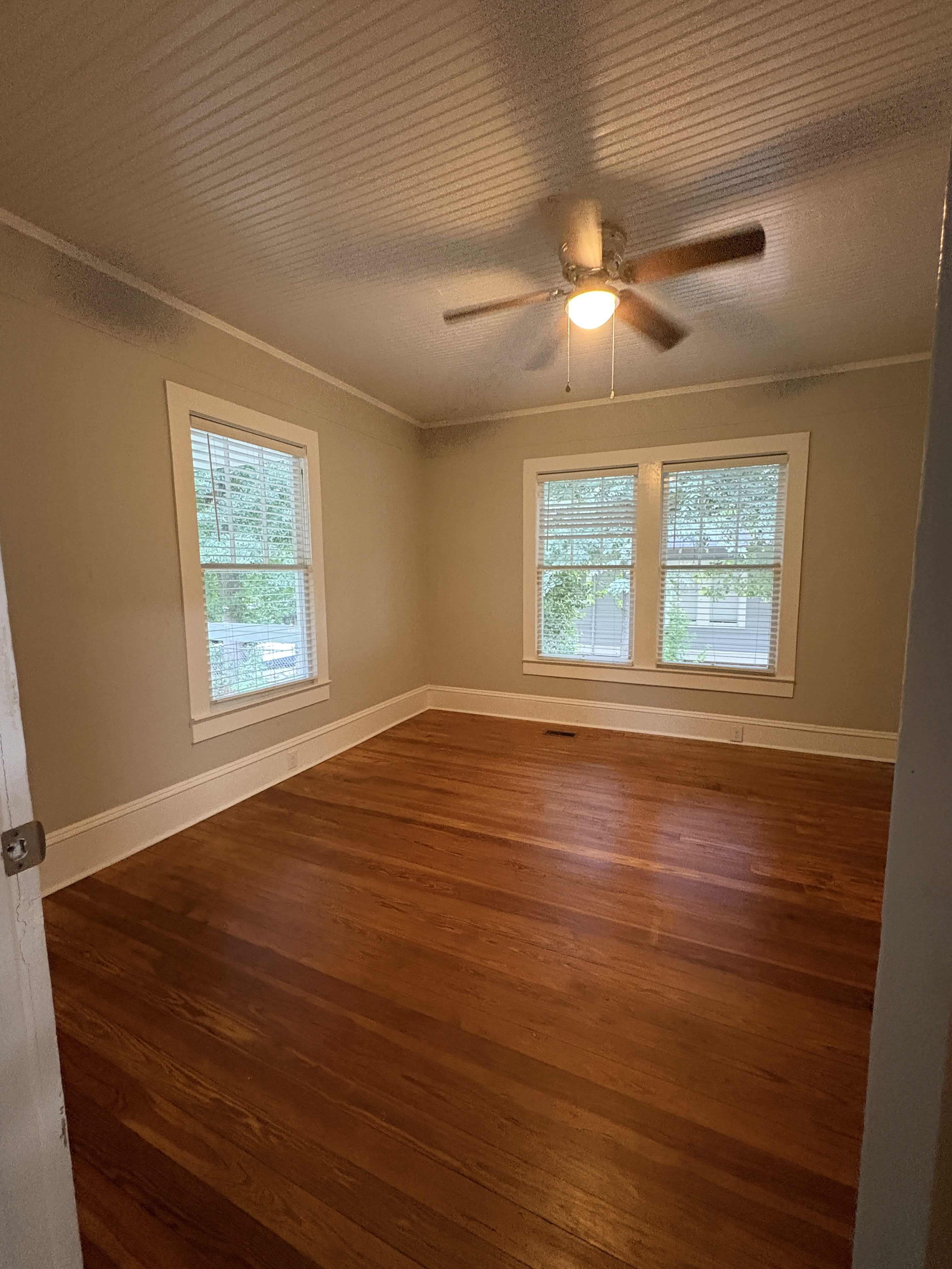 721 W Thomas St – photo 2