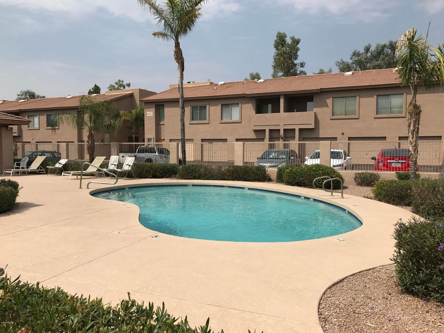 Move in Special!! 2 bed / 2 Bath Townhouse in Mesa! – photo 2