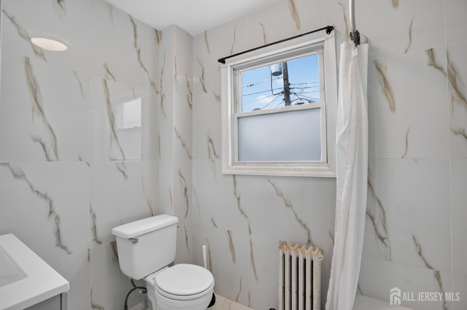 127 S Pine Avenue – photo 2