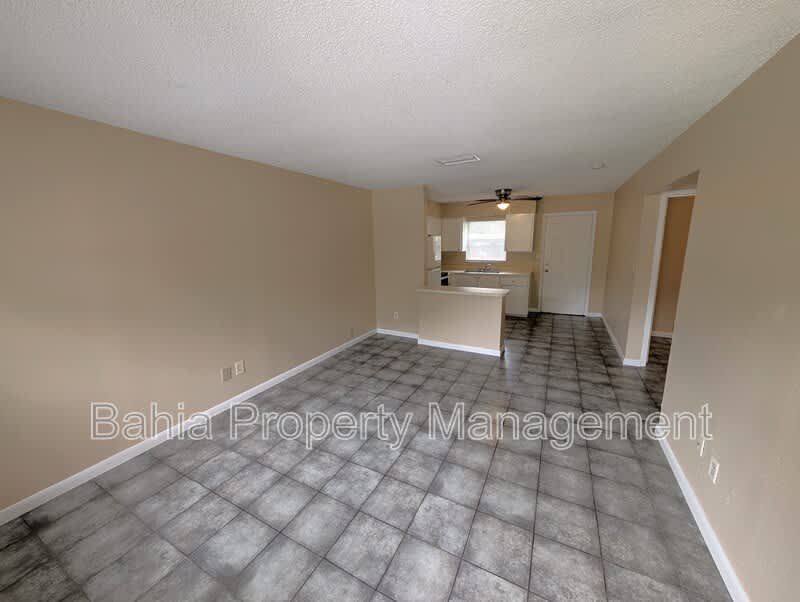 3307 N 77th St – photo 3