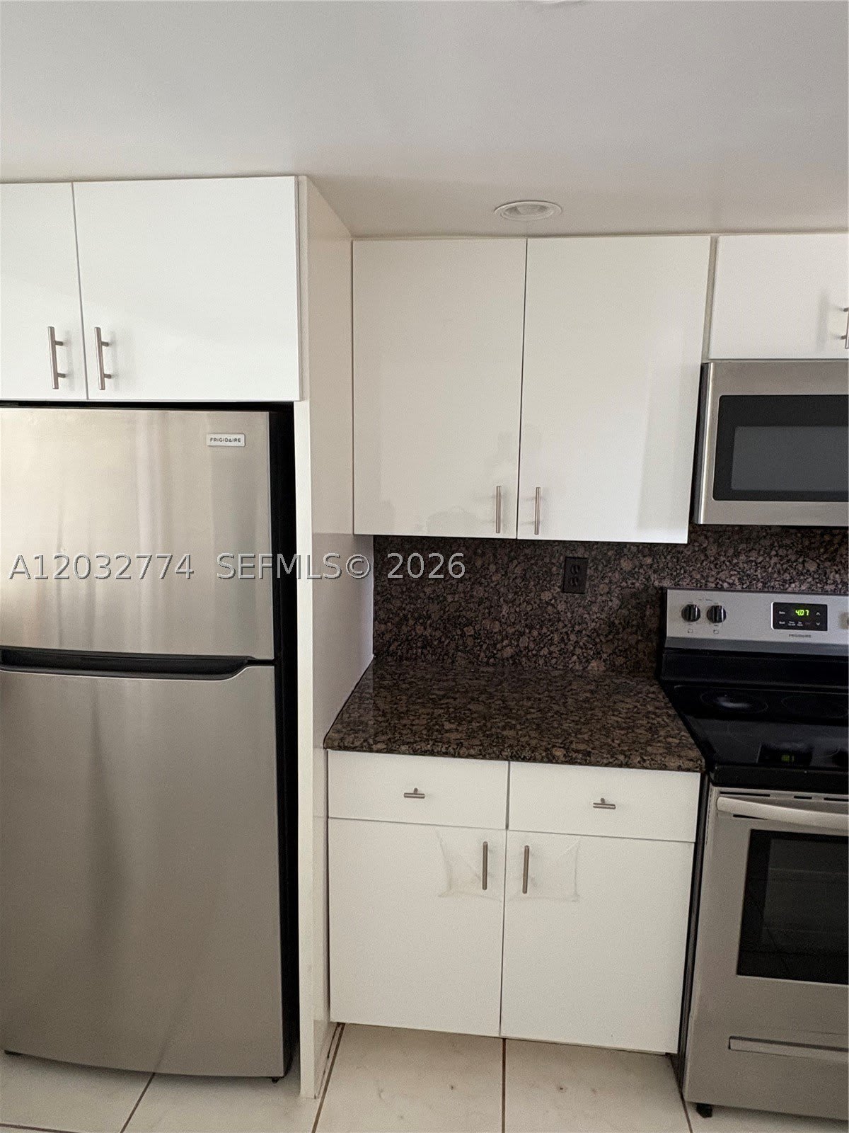 3001 W Rolling Hills Cir – photo 3