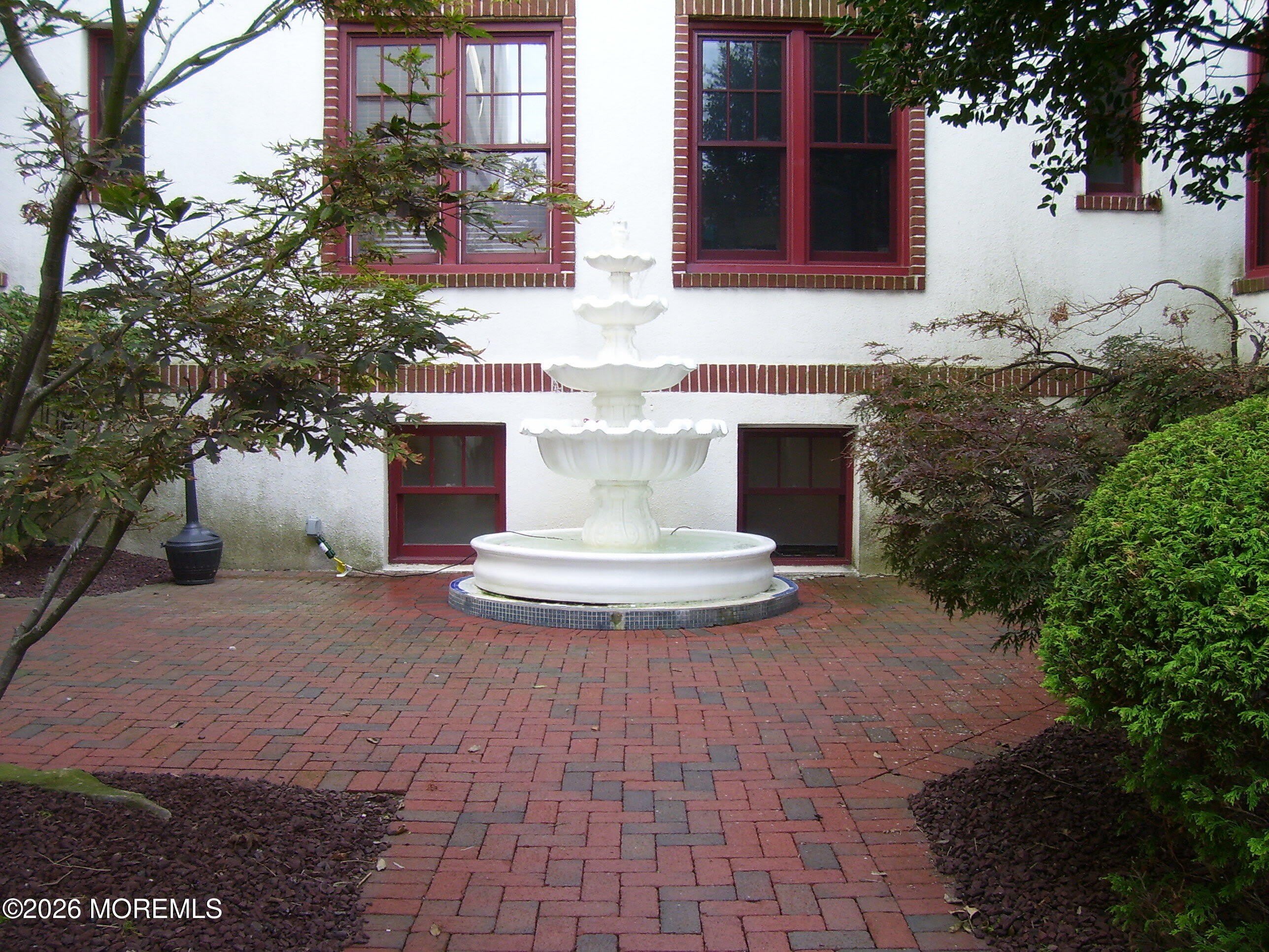 218 2nd Avenue – photo 5