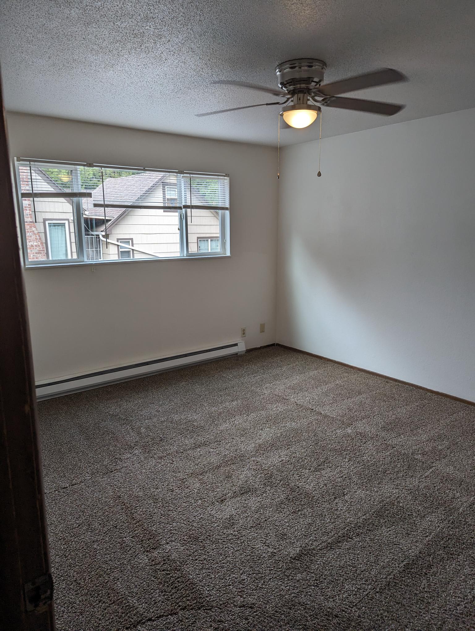 3247 Center Street Northeast – photo 2