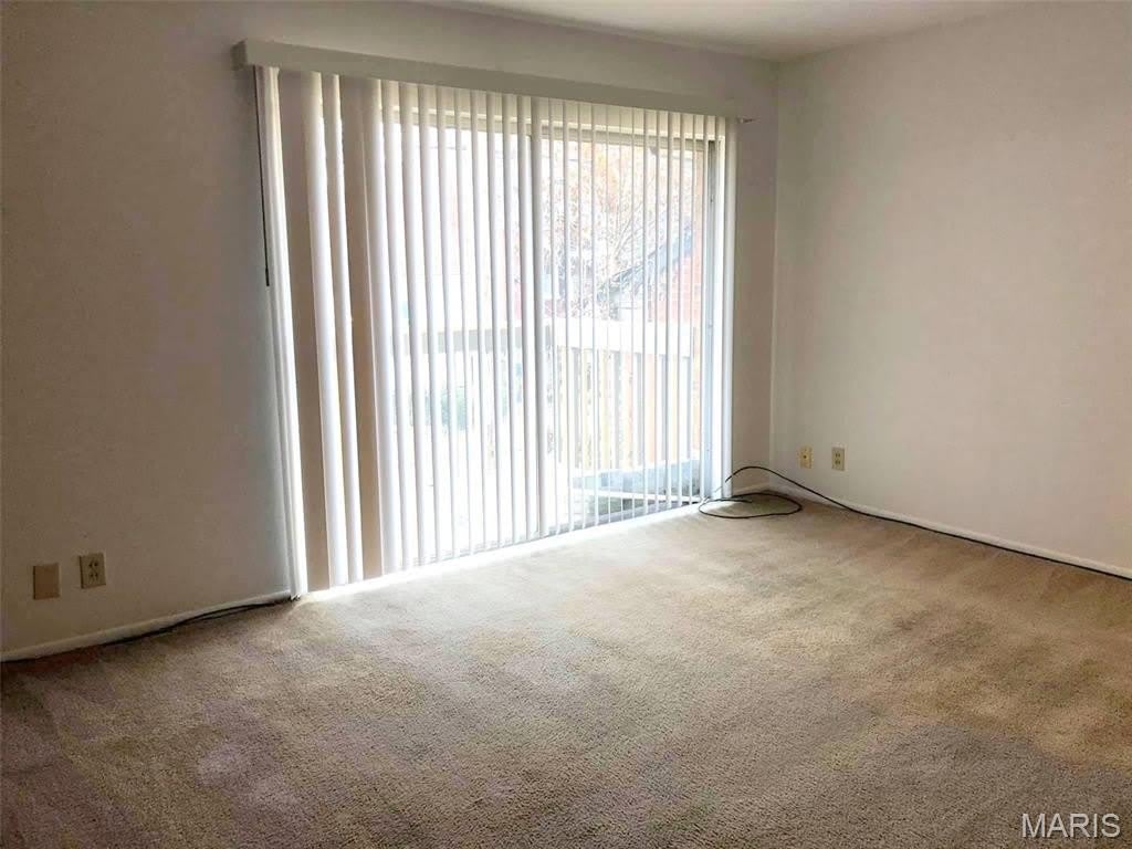 225 S CHURCH Street – photo 3