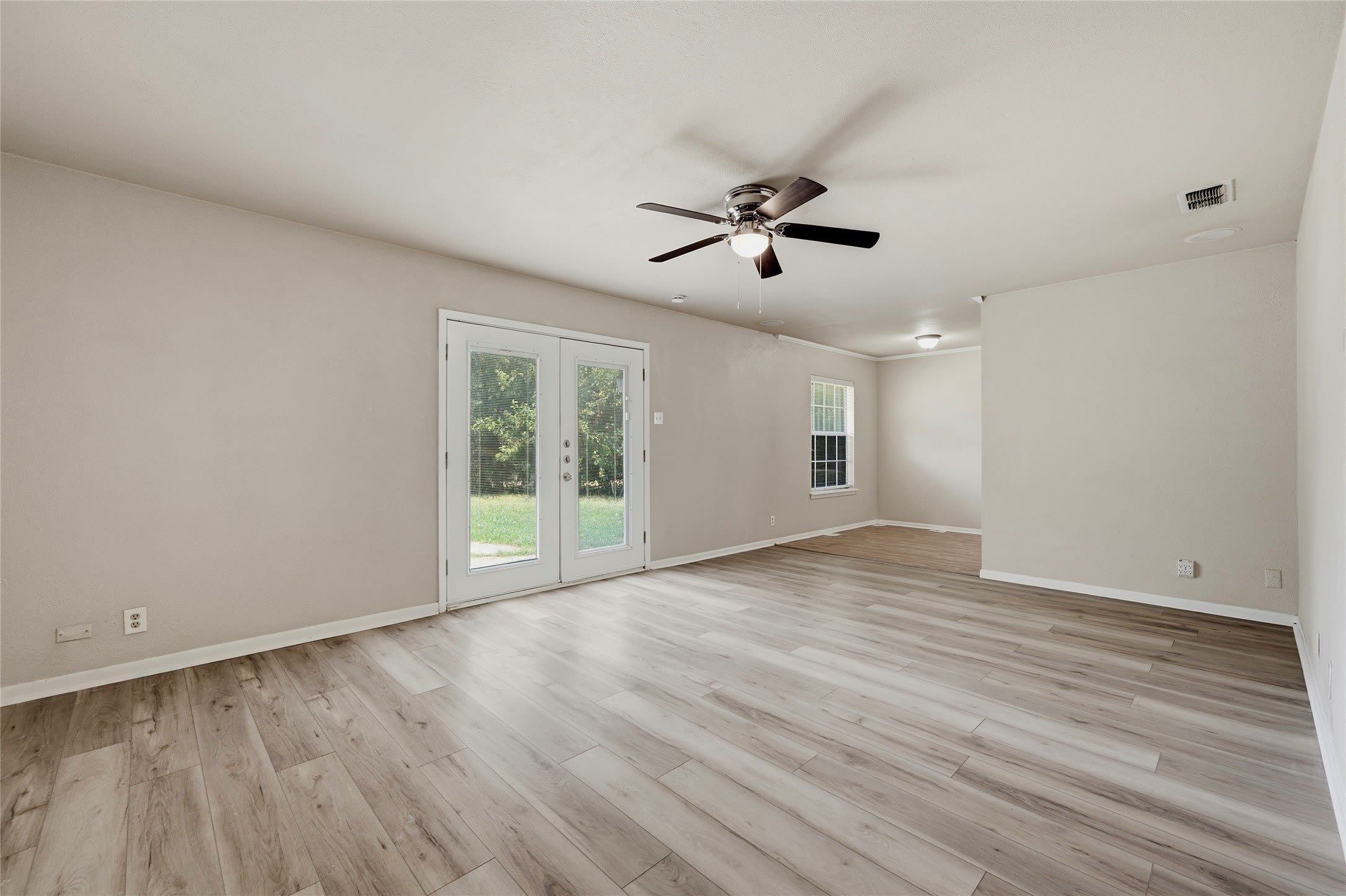 302 Iowa Street – photo 4
