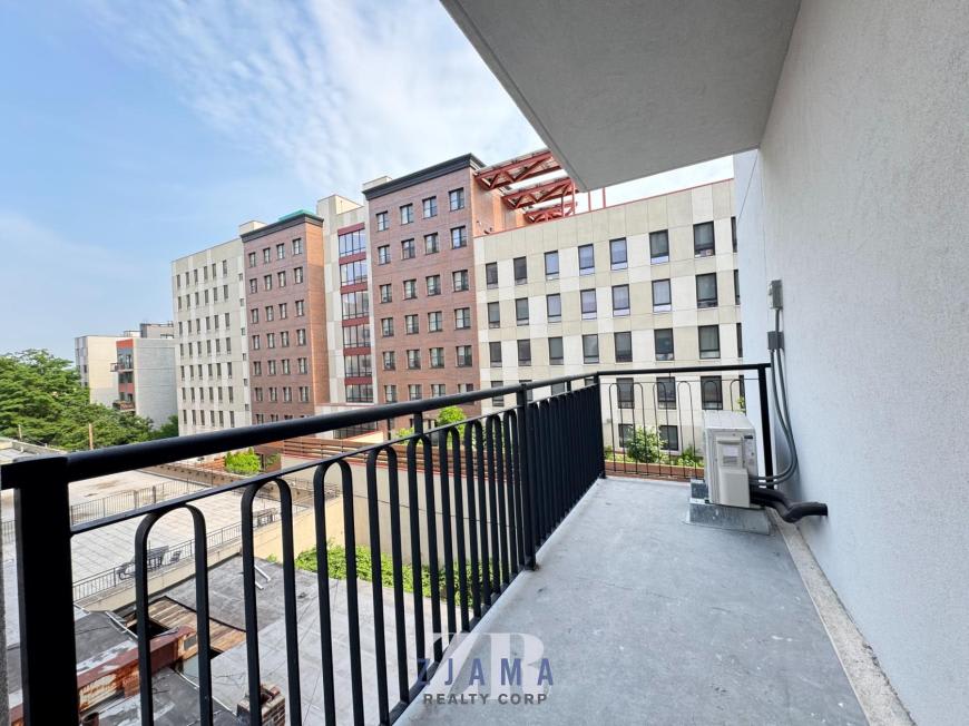 1584 Fulton St – photo 2