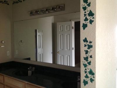 Available 09/24/26. Inviting floor plan! – photo 4