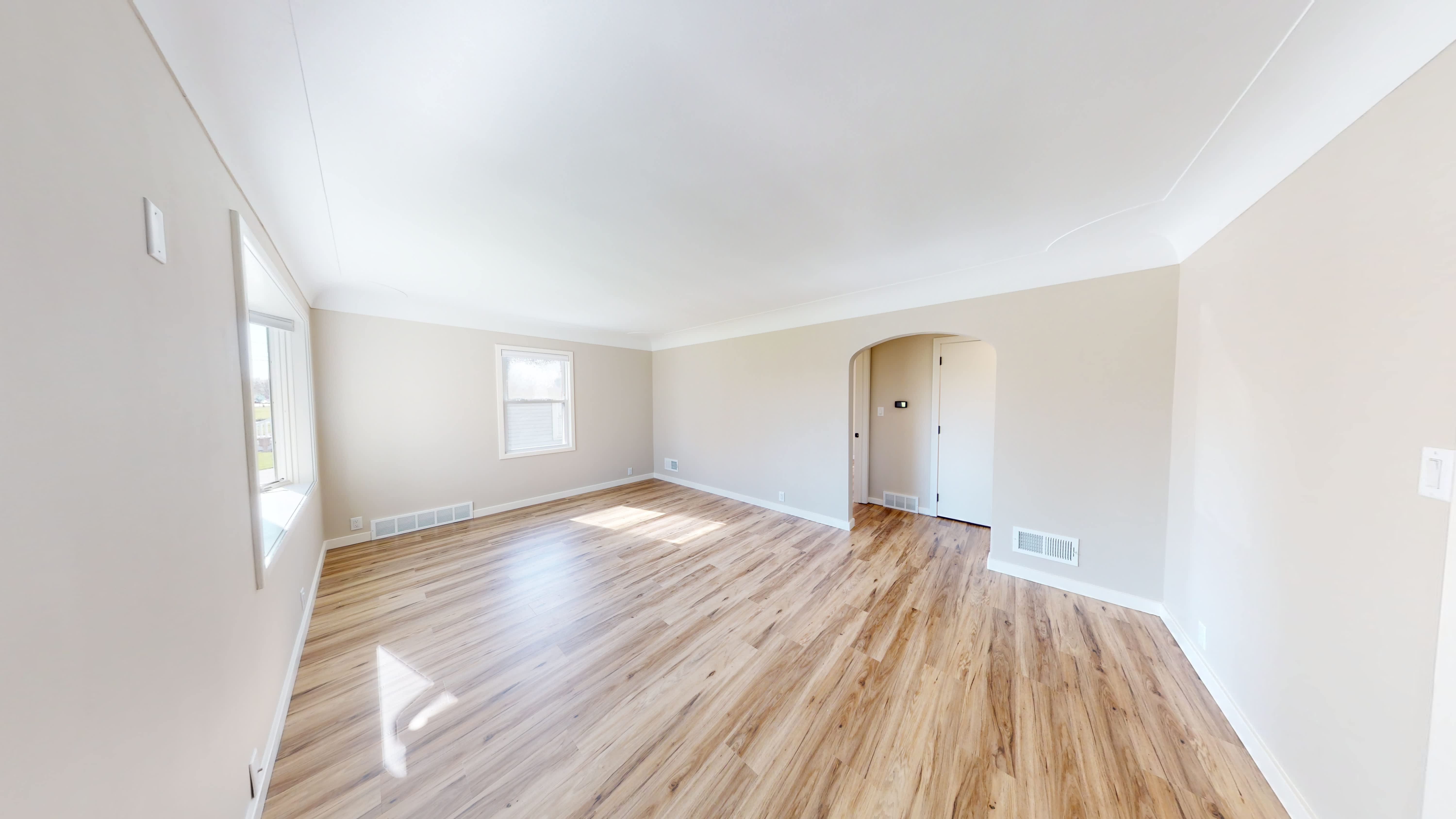 370 East Jefferson Street – photo 4