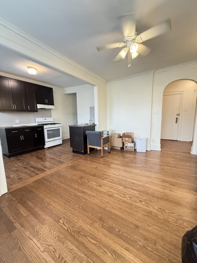 2053 N Sawyer – photo 2