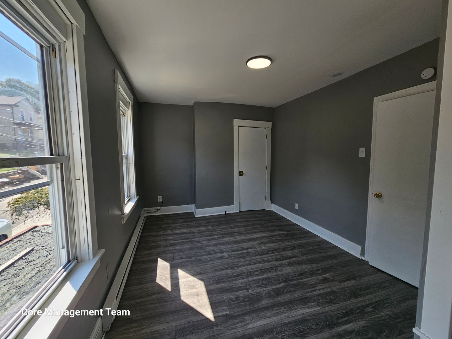 Updated 1 Bedroom 1 Bath Apartment For Rent – photo 5