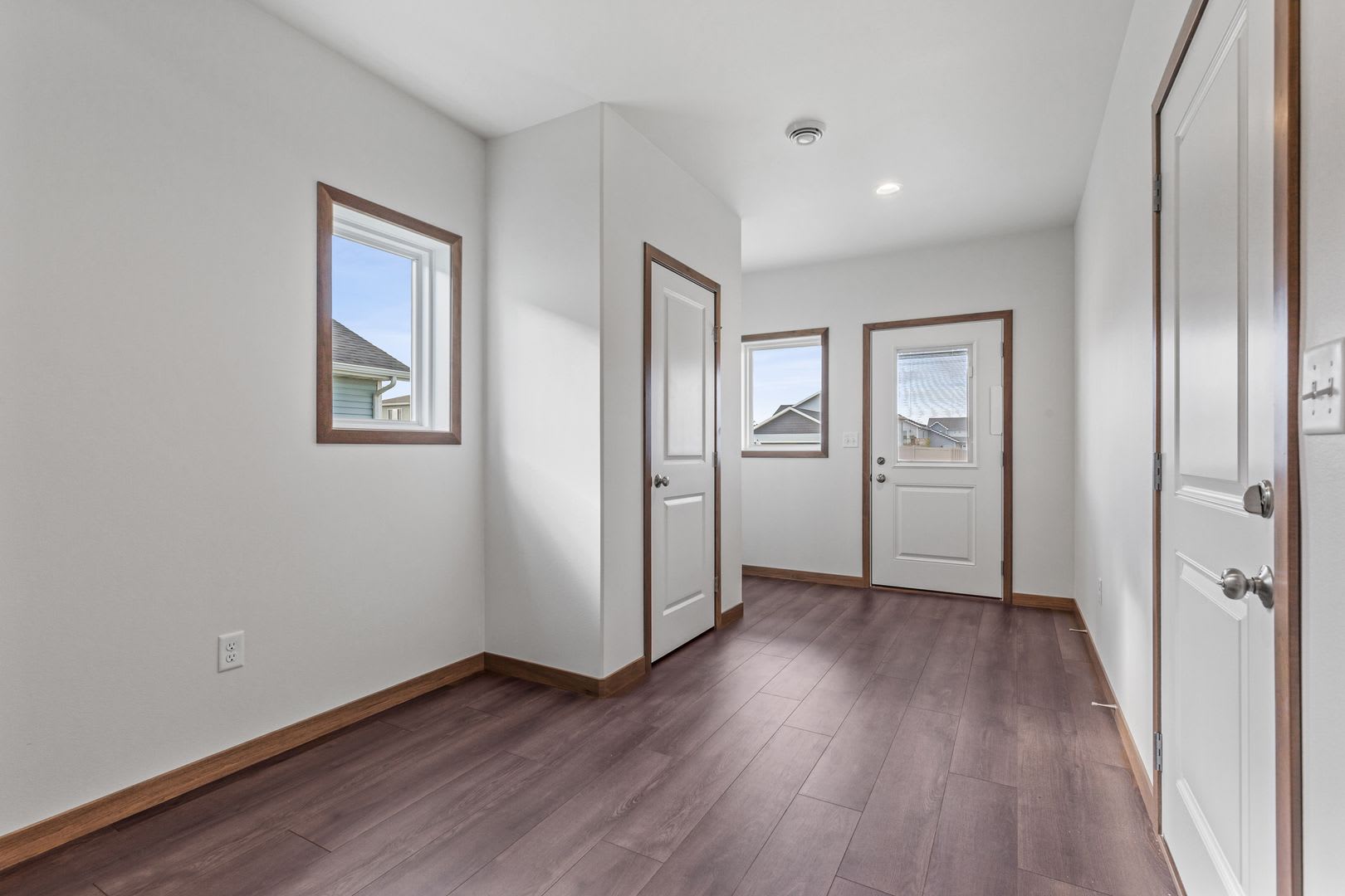 4-bedroom, 3-bathroom West Fargo Single-Family Home w/ 2 Stall Garage – photo 2